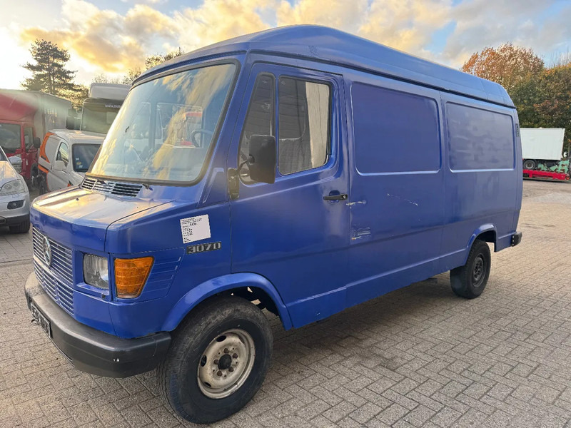 Mercedes-Benz TN 307D **FRENCH VAN - CAMIONETTE FRANCAIS** - Kaubik: pilt 3 Mercedes-Benz TN 307D **FRENCH VAN - CAMIONETTE FRANCAIS** - Kaubik: pilt 3