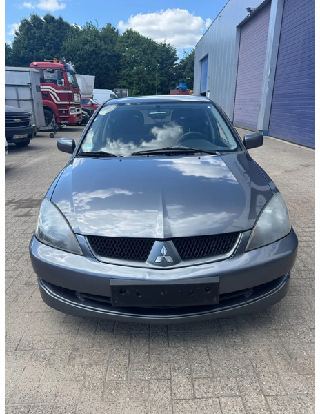 Mitsubishi Lancer **1600PETROL-AIRCO** - Universaal: pilt 3 Mitsubishi Lancer **1600PETROL-AIRCO** - Universaal: pilt 3