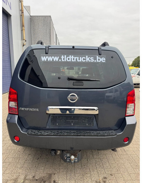 Nissan Pathfinder **2,5D-AIRCO-BELGIAN CAR** - Auto: pilt 5 Nissan Pathfinder **2,5D-AIRCO-BELGIAN CAR** - Auto: pilt 5