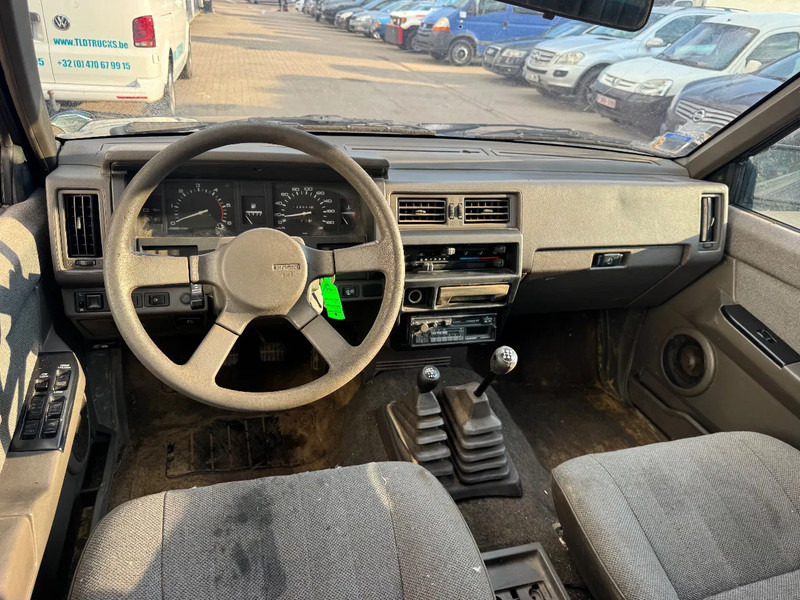 Auto Nissan Terrano **4X4-DIESEL-LONG CHASSIS**: pilt 8 Auto Nissan Terrano **4X4-DIESEL-LONG CHASSIS**: pilt 8