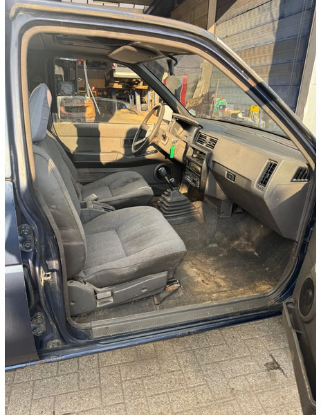 Auto Nissan Terrano **4X4-DIESEL-LONG CHASSIS**: pilt 16 Auto Nissan Terrano **4X4-DIESEL-LONG CHASSIS**: pilt 16