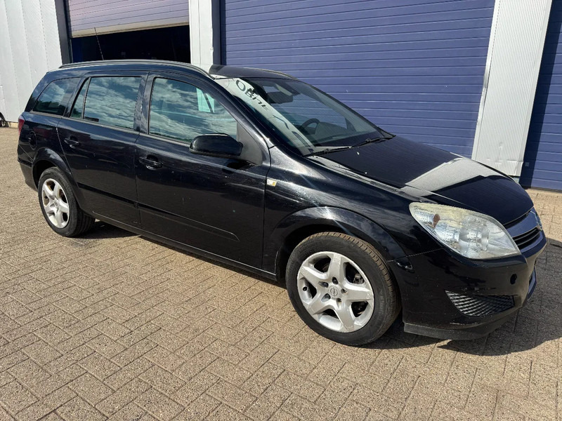 Opel Astra **1700CDTI-AIRCO-EURO 4** - Universaal: pilt 1 Opel Astra **1700CDTI-AIRCO-EURO 4** - Universaal: pilt 1