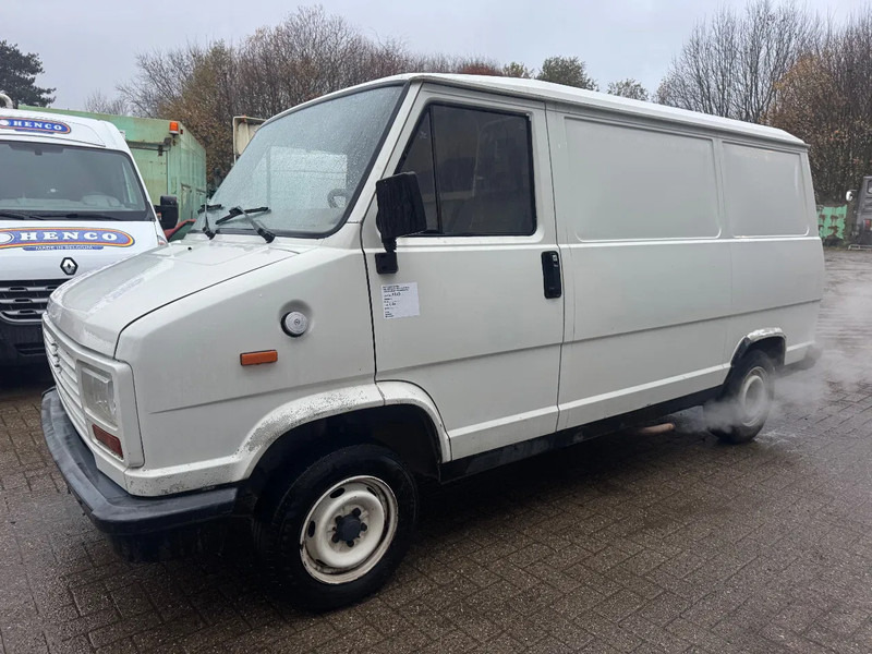 Peugeot J5 **PETROL-ESSENCE-TOPSHAPE** - Väike kaubik: pilt 3 Peugeot J5 **PETROL-ESSENCE-TOPSHAPE** - Väike kaubik: pilt 3