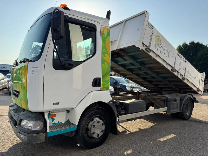 Renault Midlum 150 **BELGIAN TRUCK-MANUAL PUMP-CAMION BELGE** - Kallurauto: pilt 1 Renault Midlum 150 **BELGIAN TRUCK-MANUAL PUMP-CAMION BELGE** - Kallurauto: pilt 1