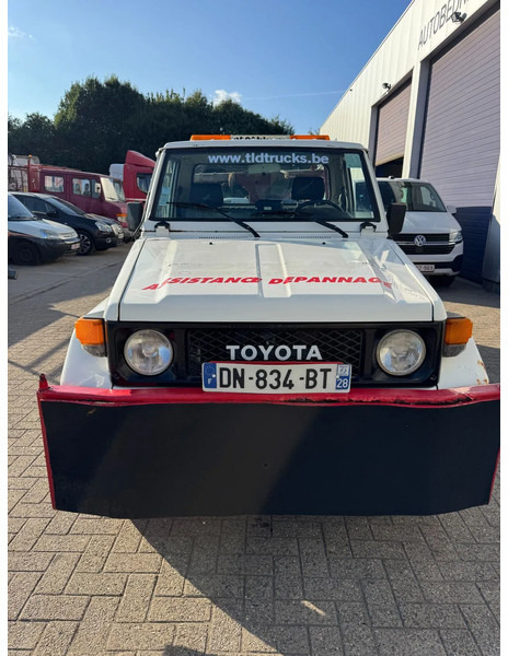 Toyota Land Cruiser **RECOVERY TRUCK-WINCH** - Tarbesõiduk: pilt 2 Toyota Land Cruiser **RECOVERY TRUCK-WINCH** - Tarbesõiduk: pilt 2
