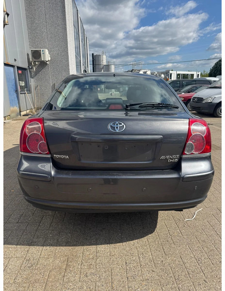 Toyota Avensis **DIESEL-AIRCO** - Sedaan: pilt 5 Toyota Avensis **DIESEL-AIRCO** - Sedaan: pilt 5