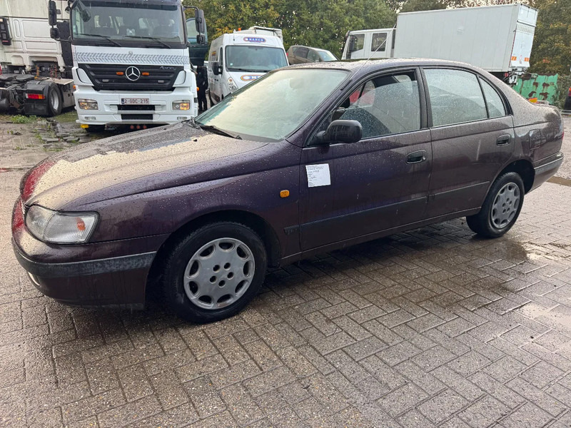 Toyota Carina E **2.0 PETROL-ESSENCE** - Sedaan: pilt 3 Toyota Carina E **2.0 PETROL-ESSENCE** - Sedaan: pilt 3