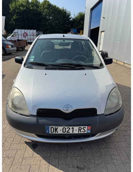 Toyota Yaris **PETROL-AIRCO** - Luukpära: pilt 2 Toyota Yaris **PETROL-AIRCO** - Luukpära: pilt 2