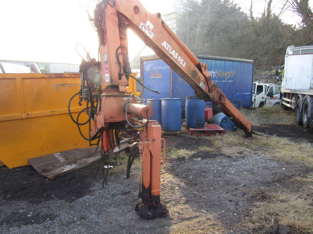 ATLAS 95.1 BUCKET CRANE 2001 WORKING WHEN REMOVED COMPLETE (PIPED FOR GRAB) - Kraana-manipulaator: pilt 1 ATLAS 95.1 BUCKET CRANE 2001 WORKING WHEN REMOVED COMPLETE (PIPED FOR GRAB) - Kraana-manipulaator: pilt 1