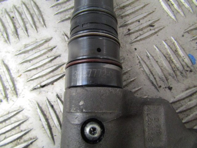 CUMMINS M11 INJECTORS (6) P/NO 3087772 - Kütusesüsteem - Veoauto: pilt 3 CUMMINS M11 INJECTORS (6) P/NO 3087772 - Kütusesüsteem - Veoauto: pilt 3