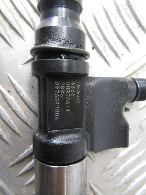ISUZU 4HK1 INJECTORS DENSO P/NO 8976097886 (SET OF 4) - Kütusesüsteem - Veoauto: pilt 2 ISUZU 4HK1 INJECTORS DENSO P/NO 8976097886 (SET OF 4) - Kütusesüsteem - Veoauto: pilt 2