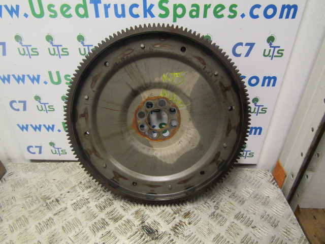 ISUZU N75 4HK1 EURO 5 FLYWHEEL AUTO GEARBOX - Pöördratas - Veoauto: pilt 1 ISUZU N75 4HK1 EURO 5 FLYWHEEL AUTO GEARBOX - Pöördratas - Veoauto: pilt 1