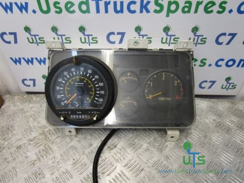 ISUZU NQR CLOCK CLUSTER AND TACHO - Elektrisüsteem - Veoauto: pilt 1 ISUZU NQR CLOCK CLUSTER AND TACHO - Elektrisüsteem - Veoauto: pilt 1