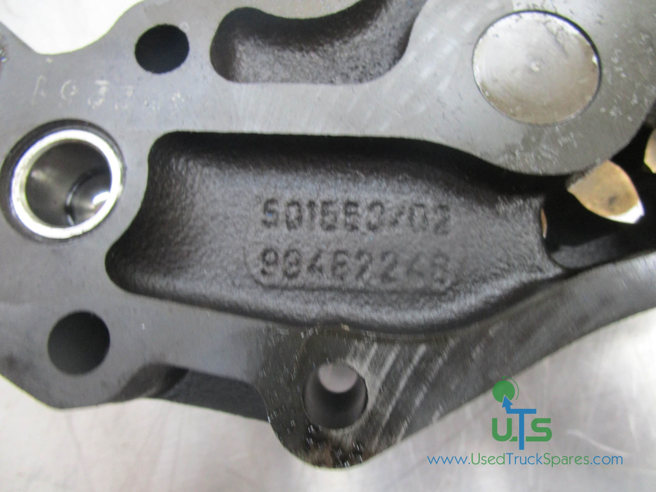 IVECO CURSOR OIL PUMP P/NO 501553/02 - Mootor ja varuosad - Veoauto: pilt 2 IVECO CURSOR OIL PUMP P/NO 501553/02 - Mootor ja varuosad - Veoauto: pilt 2
