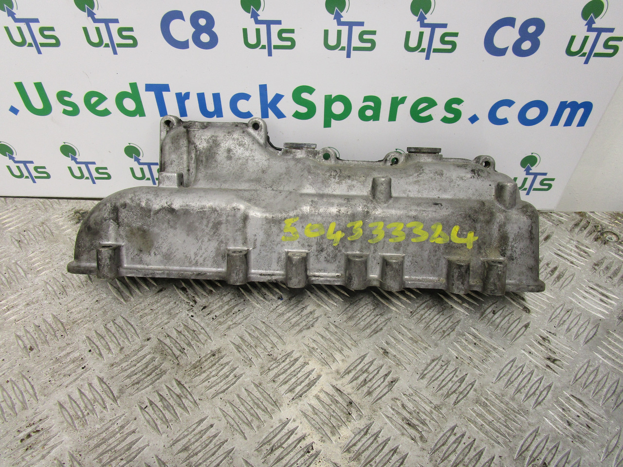 IVECO DAILY 3.0 INLET MANIFOLD P/NO 504333384 - Mootor ja varuosad - Veoauto: pilt 1 IVECO DAILY 3.0 INLET MANIFOLD P/NO 504333384 - Mootor ja varuosad - Veoauto: pilt 1