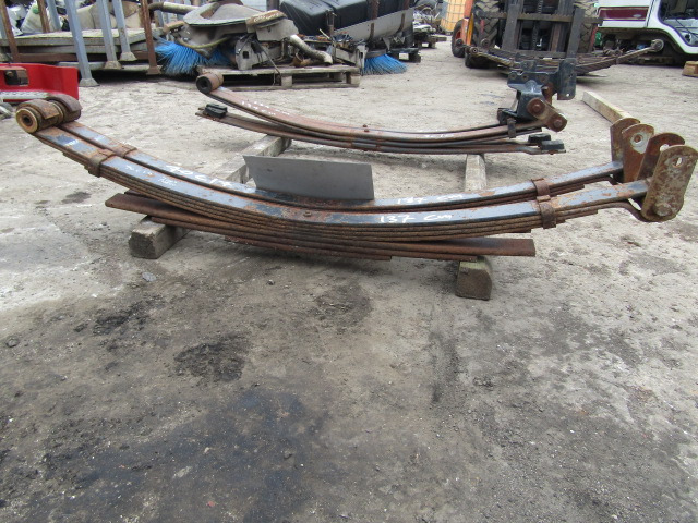 IVECO DAILY 7 LEAF REAR SPRINGS 137 X 6CM (PAIR) - Vedrustus - Veoauto: pilt 2 IVECO DAILY 7 LEAF REAR SPRINGS 137 X 6CM (PAIR) - Vedrustus - Veoauto: pilt 2