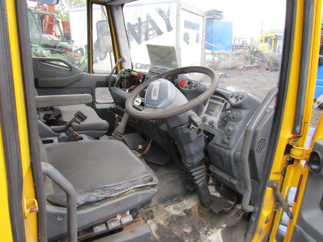 IVECO TECTOR 75E17 COMPLETE CAB EX 2009 - Kabiin - Veoauto: pilt 3 IVECO TECTOR 75E17 COMPLETE CAB EX 2009 - Kabiin - Veoauto: pilt 3