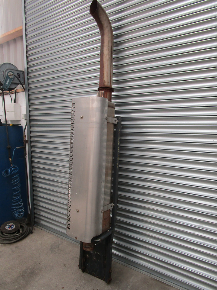 IVECO TREKKER CURSOR DPF / EXHAUST PART NO 4127-2370 - Väljalaskesüsteem - Veoauto: pilt 3 IVECO TREKKER CURSOR DPF / EXHAUST PART NO 4127-2370 - Väljalaskesüsteem - Veoauto: pilt 3