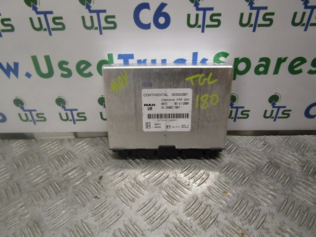 MAN TGL/TGM FFR UNIT ECU P/NO 81.25805.7087 - Mootori juhtimisseade - Veoauto: pilt 1 MAN TGL/TGM FFR UNIT ECU P/NO 81.25805.7087 - Mootori juhtimisseade - Veoauto: pilt 1
