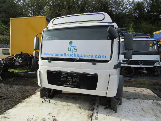 MAN TGM DAY CAB EX 2012 - Kabiin - Veoauto: pilt 3 MAN TGM DAY CAB EX 2012 - Kabiin - Veoauto: pilt 3