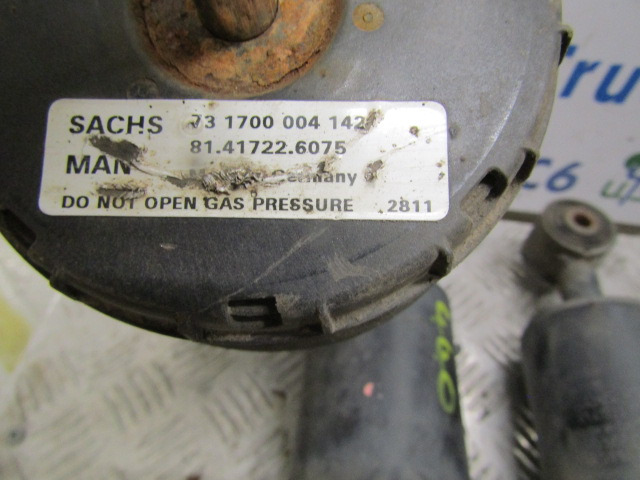 MAN TGS 440 TRACTOR UNIT (SET OF 4) CABSHOCKS P/NO 81.41722.6068 / 6073 - Kabiin ja interjöör - Veoauto: pilt 3 MAN TGS 440 TRACTOR UNIT (SET OF 4) CABSHOCKS P/NO 81.41722.6068 / 6073 - Kabiin ja interjöör - Veoauto: pilt 3