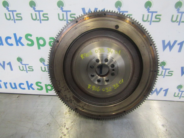 MERCEDES 1829 OM906 EURO 5 FLYWHEEL R906 032 3401 - Pöördratas - Veoauto: pilt 1 MERCEDES 1829 OM906 EURO 5 FLYWHEEL R906 032 3401 - Pöördratas - Veoauto: pilt 1