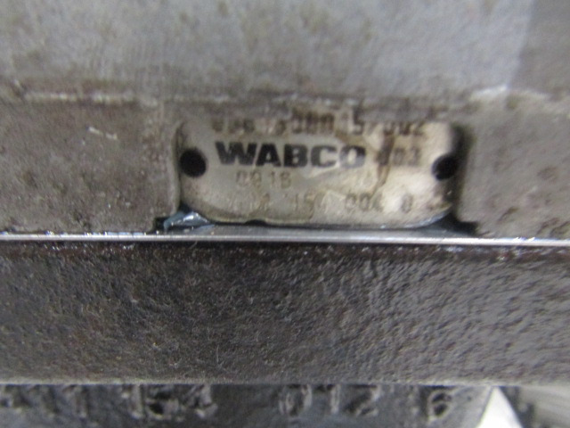 MERCEDES 1829 OM906 EURO 5 WABCO COMPRESSOR 4111540040 - Mootor ja varuosad - Veoauto: pilt 2 MERCEDES 1829 OM906 EURO 5 WABCO COMPRESSOR 4111540040 - Mootor ja varuosad - Veoauto: pilt 2