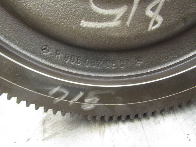 MERCEDES VARIO/814 FLYWHEEL P/NO R9060320801 - Pöördratas - Veoauto: pilt 2 MERCEDES VARIO/814 FLYWHEEL P/NO R9060320801 - Pöördratas - Veoauto: pilt 2