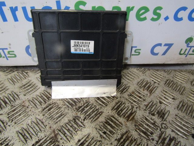 MITSUBISHI CANTER CONTROL MODULE P/NO MK541019 - Mootori juhtimisseade - Veoauto: pilt 1 MITSUBISHI CANTER CONTROL MODULE P/NO MK541019 - Mootori juhtimisseade - Veoauto: pilt 1