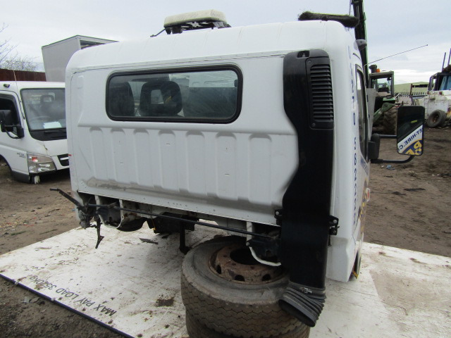 MITSUBISHI FUSO 7C15/18 CAB 2012 - Kabiin - Veoauto: pilt 5 MITSUBISHI FUSO 7C15/18 CAB 2012 - Kabiin - Veoauto: pilt 5