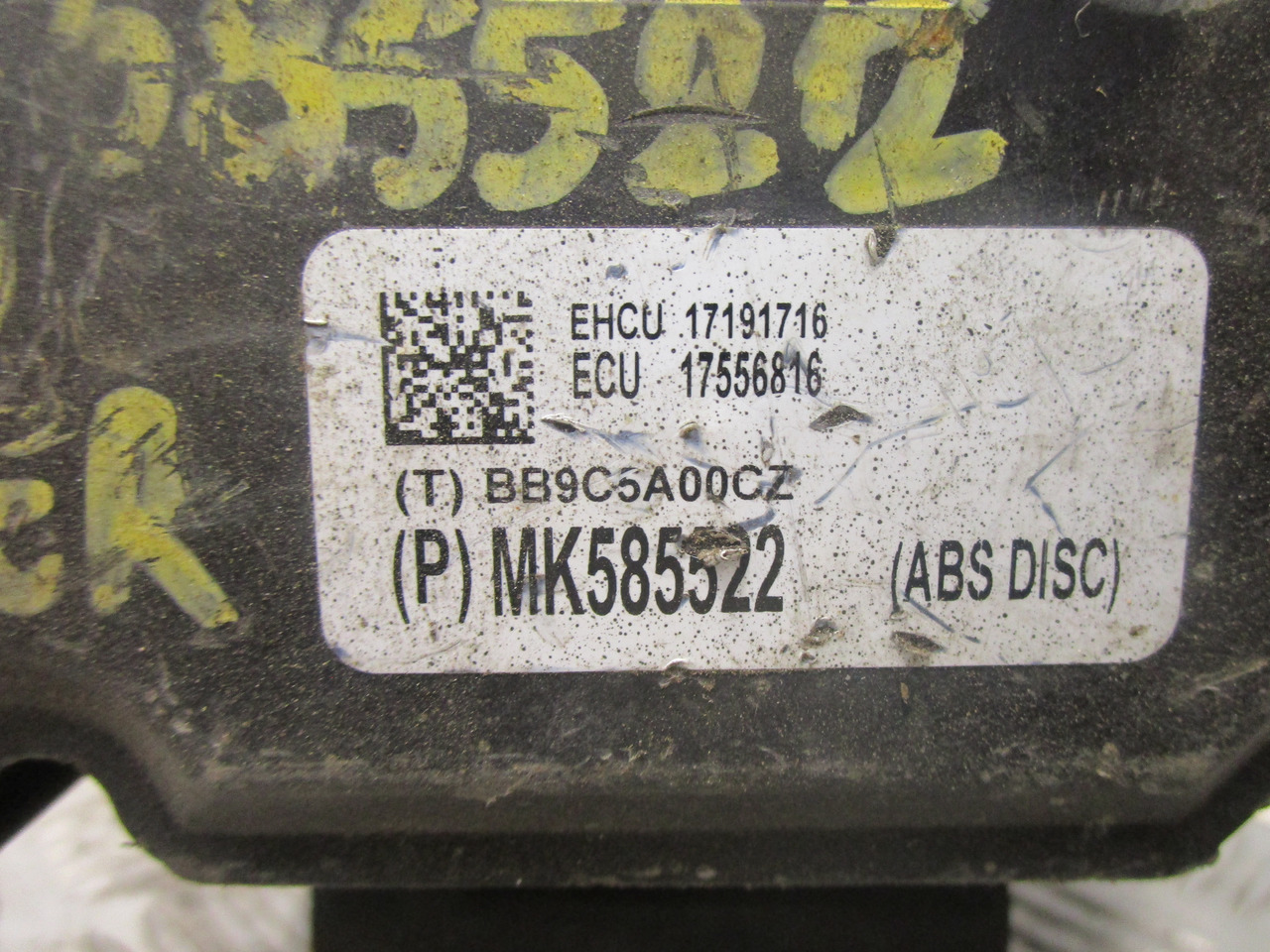 MITSUBISHI FUSO / CANTER ABS PUMP P/NO MK585522 - Piduriosad - Veoauto: pilt 2 MITSUBISHI FUSO / CANTER ABS PUMP P/NO MK585522 - Piduriosad - Veoauto: pilt 2