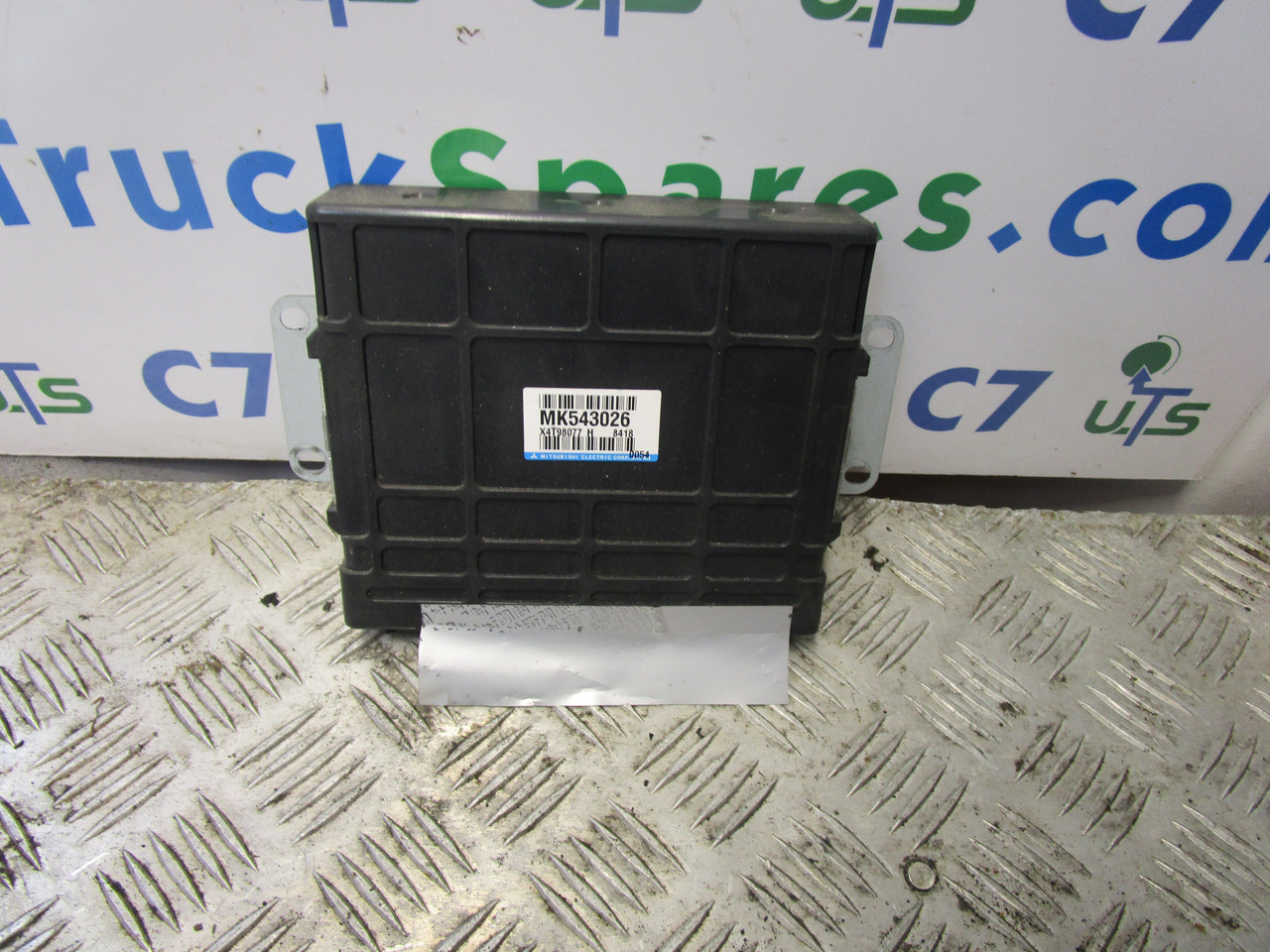 MITSUBISHI FUSO CONTROL UNIT P/NO MK543026 - Elektrisüsteem - Veoauto: pilt 1 MITSUBISHI FUSO CONTROL UNIT P/NO MK543026 - Elektrisüsteem - Veoauto: pilt 1