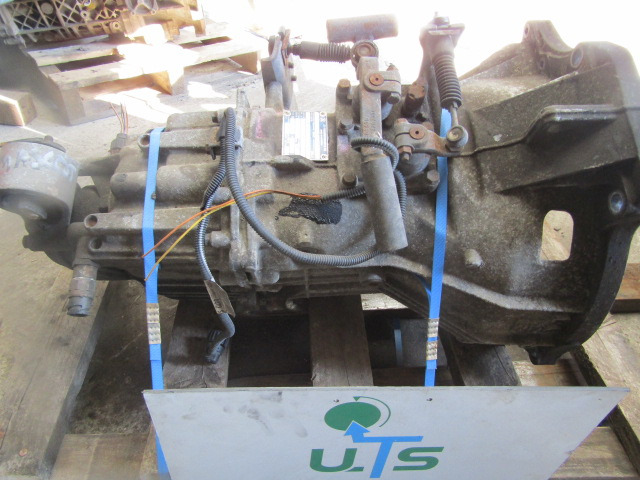 RENAULT MASCOTT 6 SPEED ZF 6S300 GEARBOX - Käigukast - Veoauto: pilt 2 RENAULT MASCOTT 6 SPEED ZF 6S300 GEARBOX - Käigukast - Veoauto: pilt 2