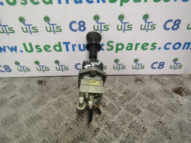 RENAULT PREMIUM DCI HAND BRAKE LEVER/VALVE WABCO P/NO 9617231340 - Elektrisüsteem - Veoauto: pilt 3 RENAULT PREMIUM DCI HAND BRAKE LEVER/VALVE WABCO P/NO 9617231340 - Elektrisüsteem - Veoauto: pilt 3