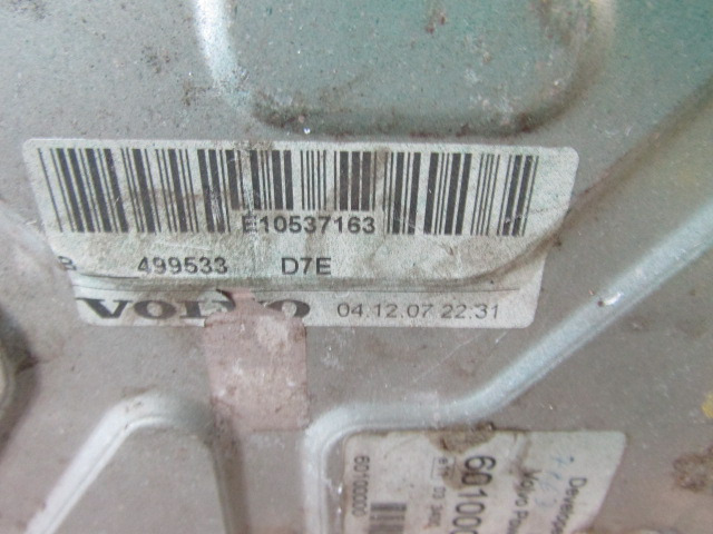VOLVO D7E ENGINE ECU P/NO 60100000 P06 VOLVO P/NO 499553 - Mootori juhtimisseade - Veoauto: pilt 3 VOLVO D7E ENGINE ECU P/NO 60100000 P06 VOLVO P/NO 499553 - Mootori juhtimisseade - Veoauto: pilt 3