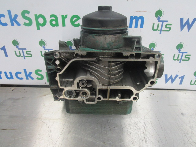VOLVO FE 240/280 D7E OIL FILTER HOUSING / OIL COOLER - Mootor ja varuosad - Veoauto: pilt 2 VOLVO FE 240/280 D7E OIL FILTER HOUSING / OIL COOLER - Mootor ja varuosad - Veoauto: pilt 2