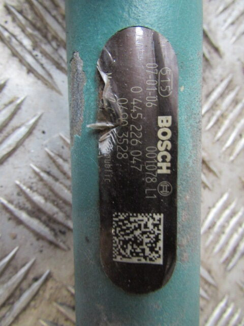 VOLVO FE BOSCH FUEL RAIL & SENSOR P/NO 0445226047 - Mootor ja varuosad - Veoauto: pilt 2 VOLVO FE BOSCH FUEL RAIL & SENSOR P/NO 0445226047 - Mootor ja varuosad - Veoauto: pilt 2