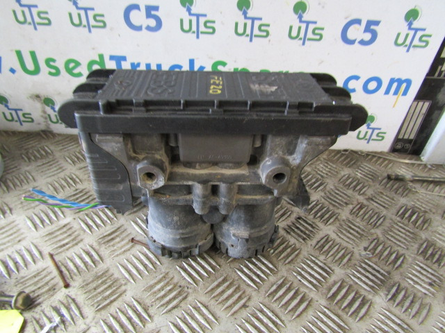 VOLVO FE EBS MODULATOR VALVE EURO 6 - Mootori juhtimisseade - Veoauto: pilt 1 VOLVO FE EBS MODULATOR VALVE EURO 6 - Mootori juhtimisseade - Veoauto: pilt 1