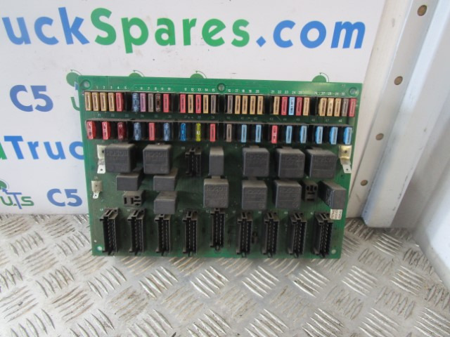 VOLVO FLE/FL6 FUSEBOARD 1079459 P04 - Elektrisüsteem - Veoauto: pilt 1 VOLVO FLE/FL6 FUSEBOARD 1079459 P04 - Elektrisüsteem - Veoauto: pilt 1