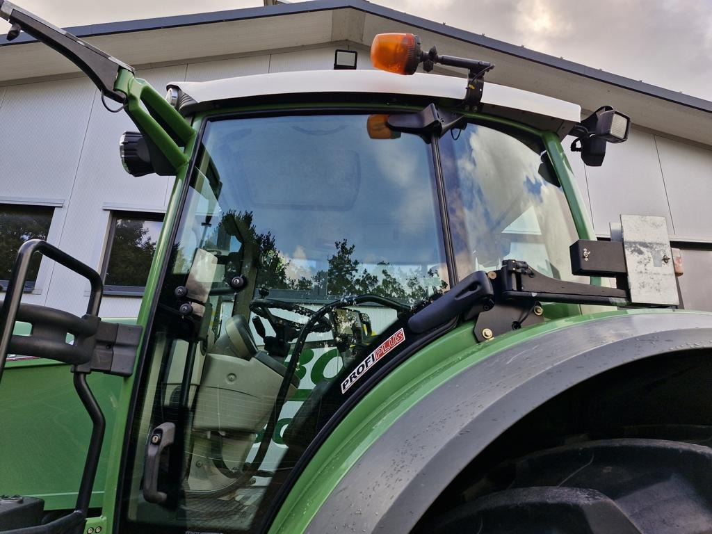 Fendt 826 VARIO PROFI PLUS - Traktor: pilt 5 Fendt 826 VARIO PROFI PLUS - Traktor: pilt 5