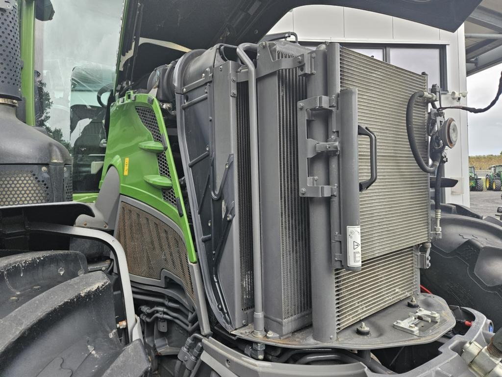 Fendt 828 PROFI PLUS - Traktor: pilt 2 Fendt 828 PROFI PLUS - Traktor: pilt 2