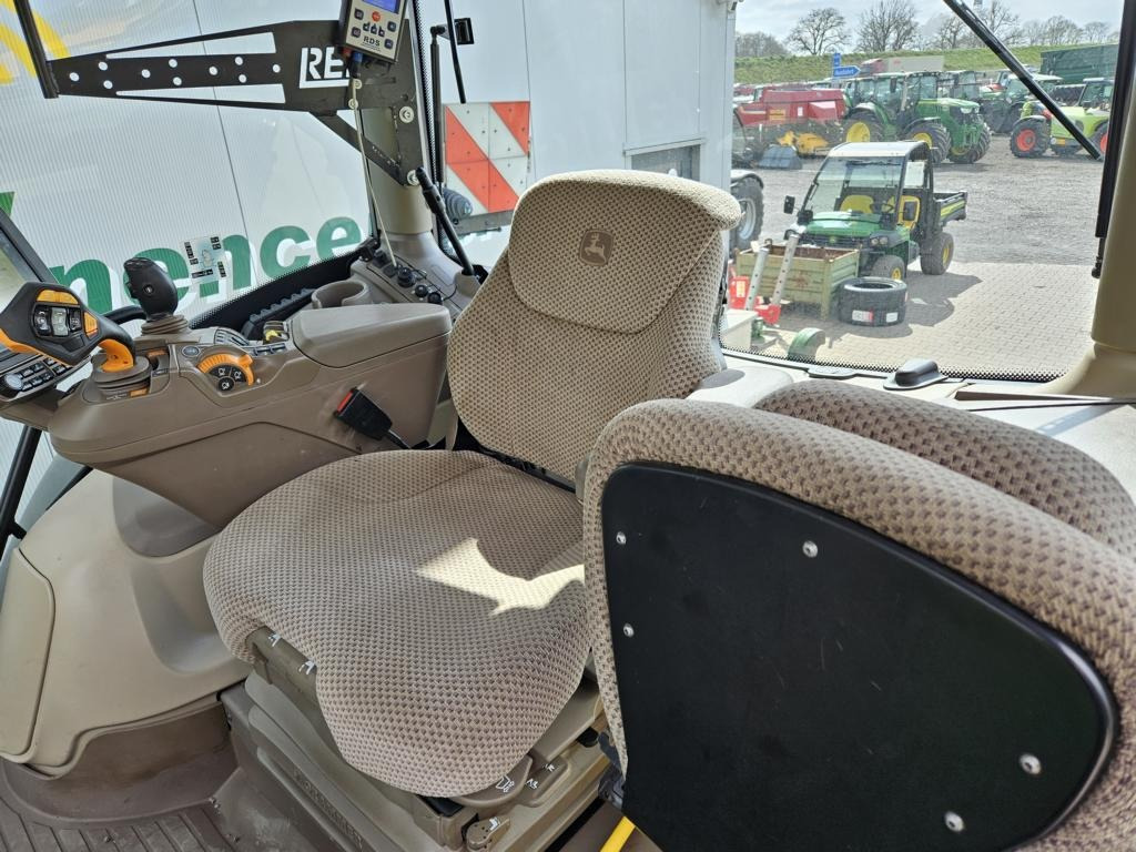 Traktor John Deere 6195R: pilt 22