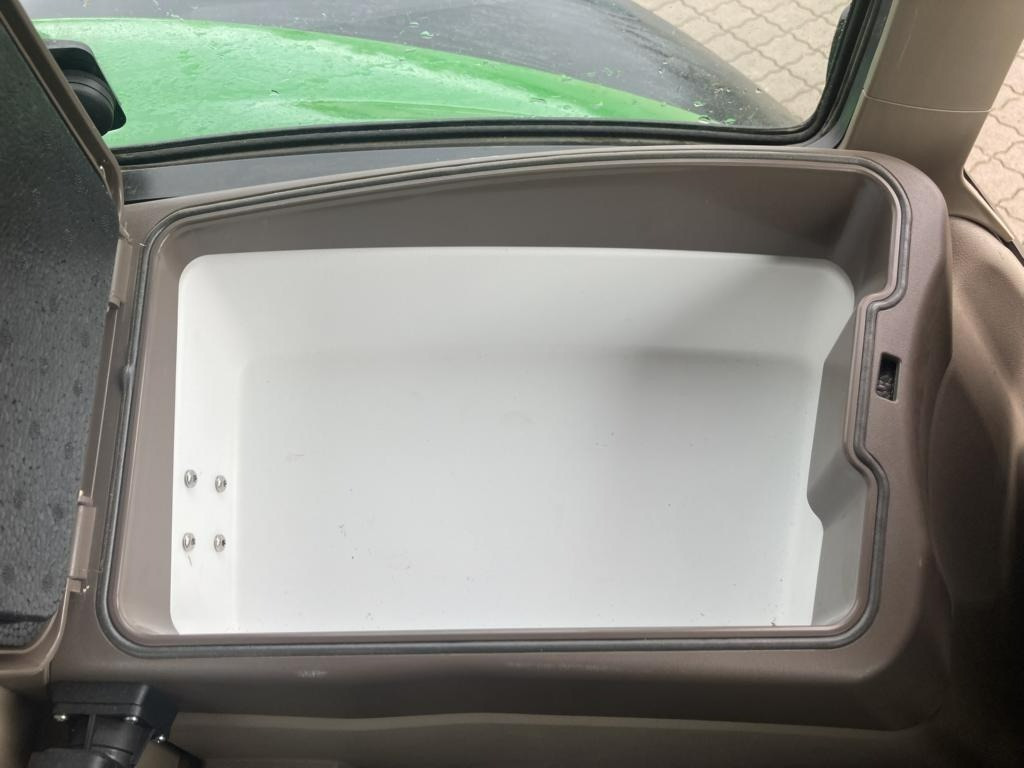 John Deere 6M240 - Traktor: pilt 3 John Deere 6M240 - Traktor: pilt 3