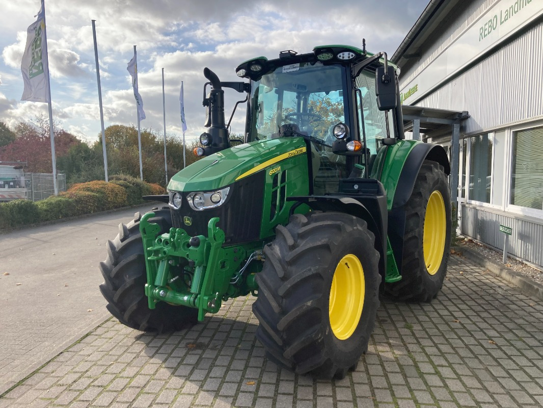 John Deere TRAKTOR 6120M MIT KABINE - Traktor: pilt 1 John Deere TRAKTOR 6120M MIT KABINE - Traktor: pilt 1