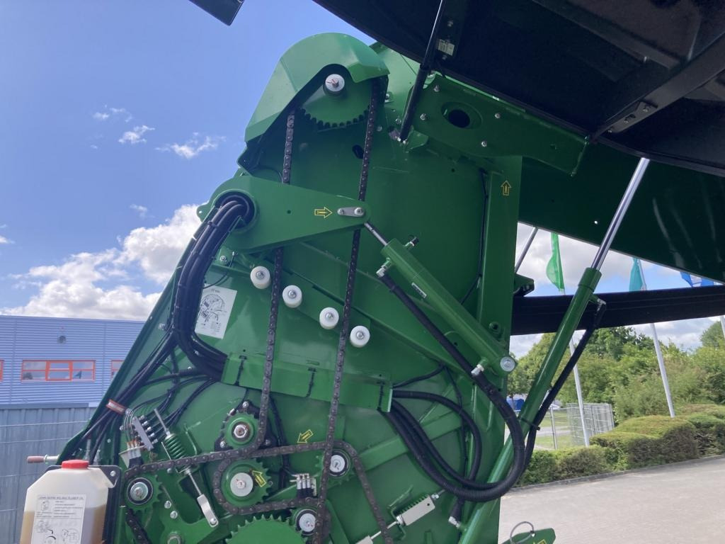 John Deere V461M - PAKET FÜR RUNDBALLENPR - Heinapalli mähkija: pilt 2 John Deere V461M - PAKET FÜR RUNDBALLENPR - Heinapalli mähkija: pilt 2