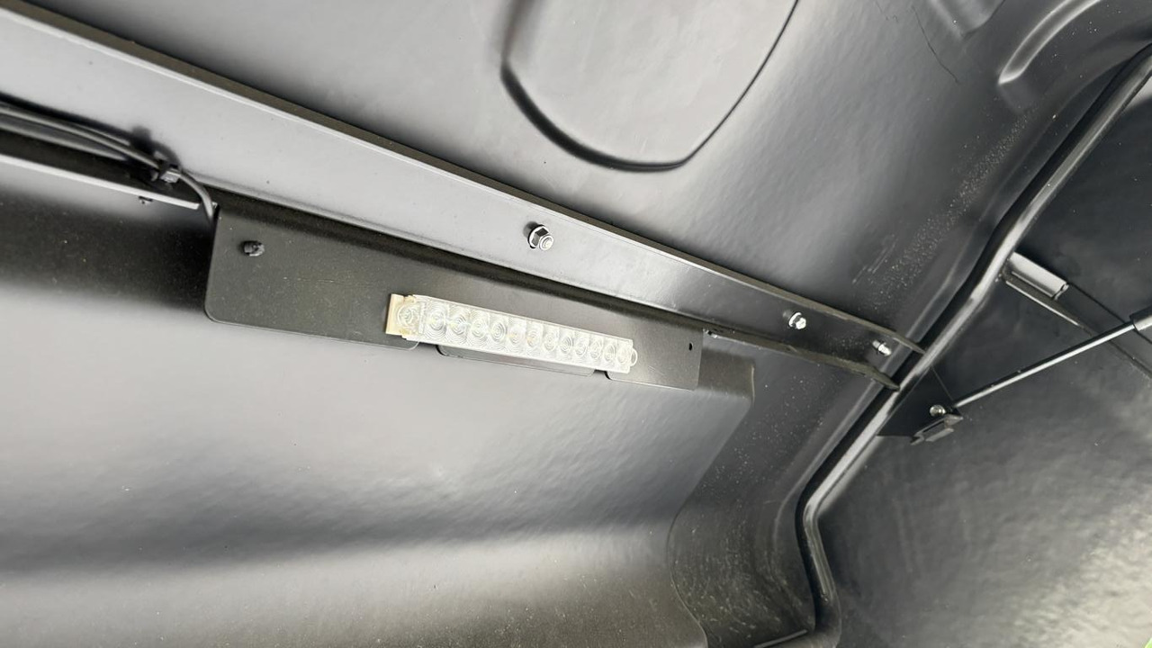 John Deere V461M - PAKET FÜR RUNDBALLENPR - Heinapalli mähkija: pilt 5 John Deere V461M - PAKET FÜR RUNDBALLENPR - Heinapalli mähkija: pilt 5