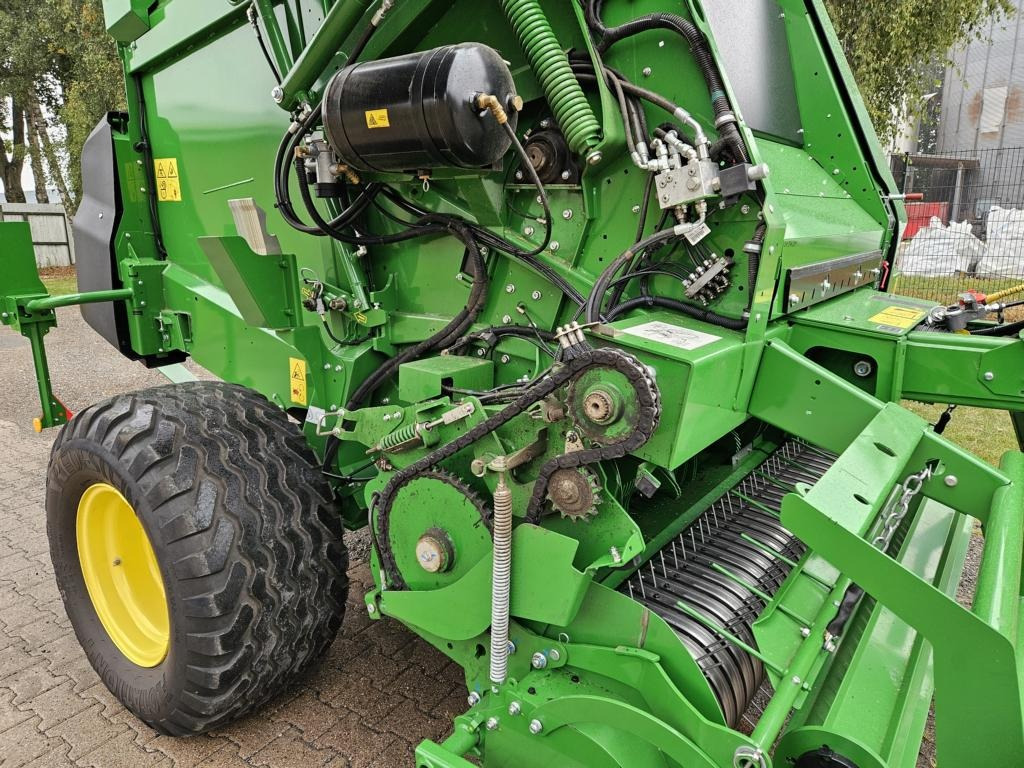 John Deere V461M - PAKET FÜR RUNDBALLENPR - Heinapalli mähkija: pilt 3 John Deere V461M - PAKET FÜR RUNDBALLENPR - Heinapalli mähkija: pilt 3