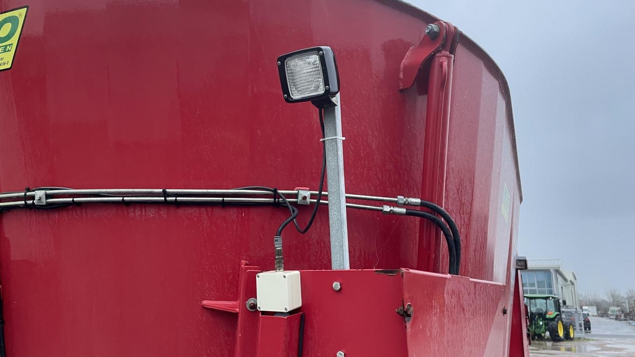 Mayer VM-16 SELBSTFAHRER - Söödasegamisvanker: pilt 3 Mayer VM-16 SELBSTFAHRER - Söödasegamisvanker: pilt 3