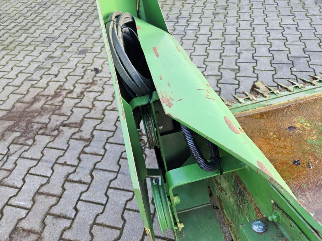 Zürn PROFI JD 800 - Kombain: pilt 3 Zürn PROFI JD 800 - Kombain: pilt 3