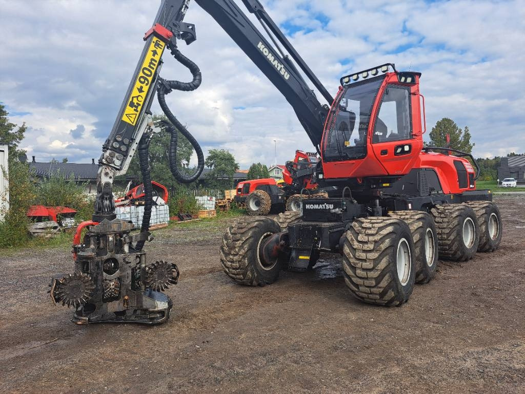 Komatsu 901 XC - Metsakoristaja: pilt 1 Komatsu 901 XC - Metsakoristaja: pilt 1